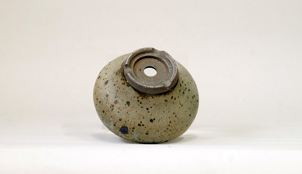ラッパ型丸鉢 艸屋 10.3cm A078