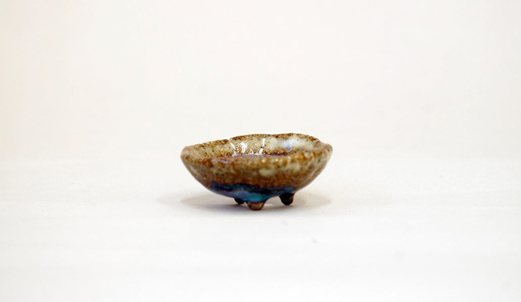ハチドリ色の浅豆鉢 越前文山 4.3cm B065
