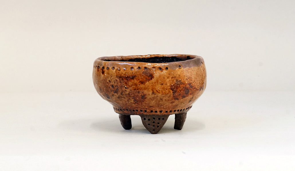 カリーナ オニオンカラーの脚付き丸鉢 8cm C23057