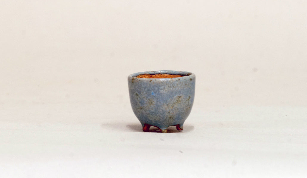 うす水色の丸鉢 みさき圭 3cm K027