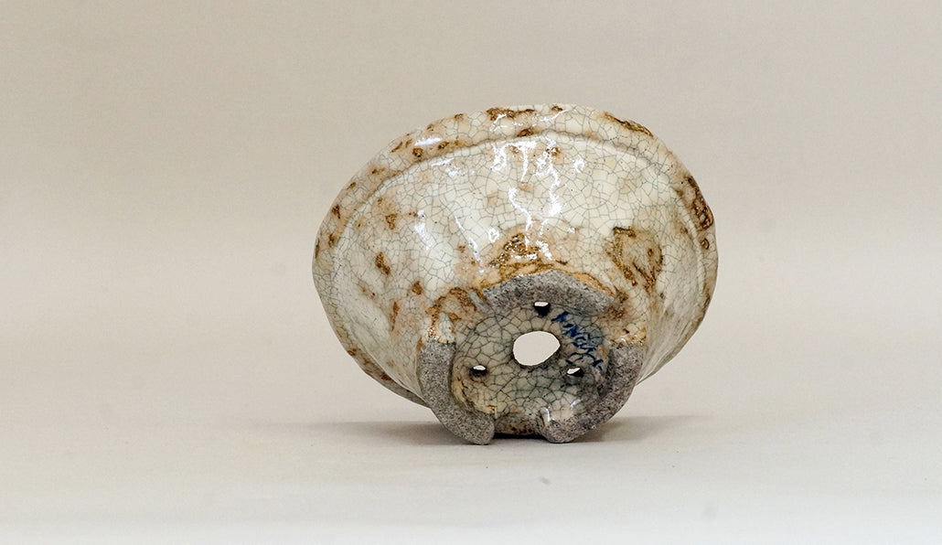 てるみ ベージュと白の丸鉢 10.5cm
