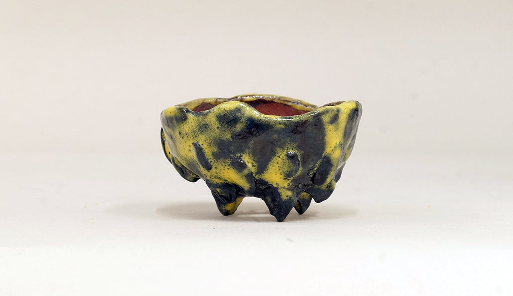 黄色の脚付き丸鉢 ホルビラ 7.5cm TH0024