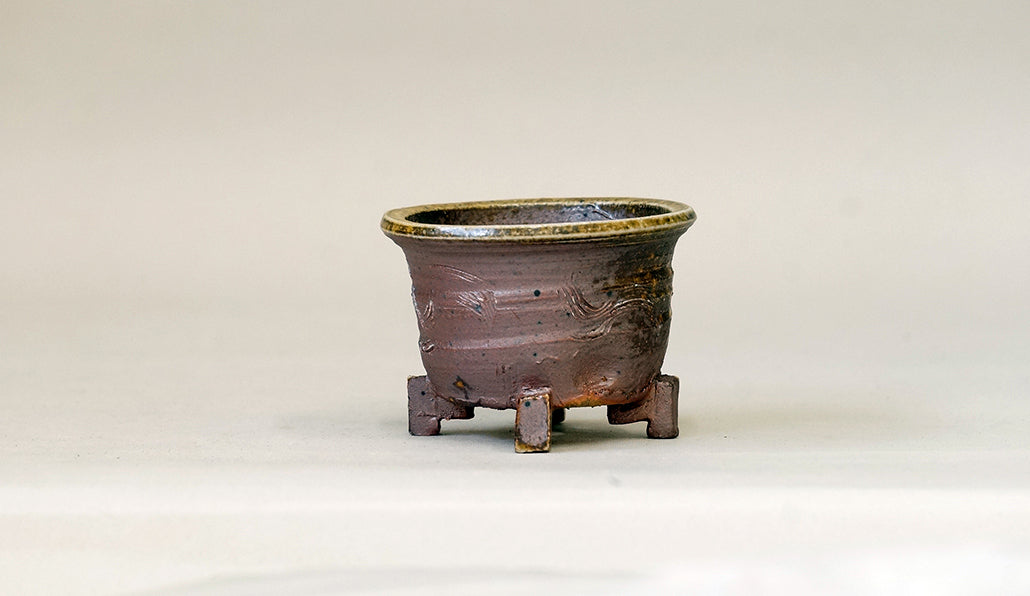 四角い脚つき丸鉢 陶滋 7cm J029