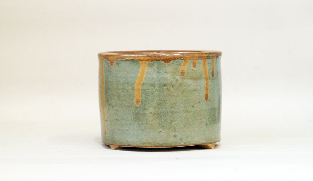 オリーブ色の筒形丸鉢  艸屋 14.3cm A027