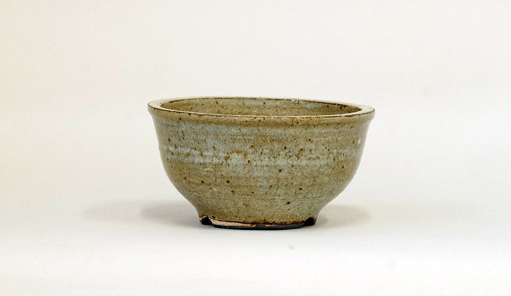 土色の丸鉢 艸屋 13.6cm A052