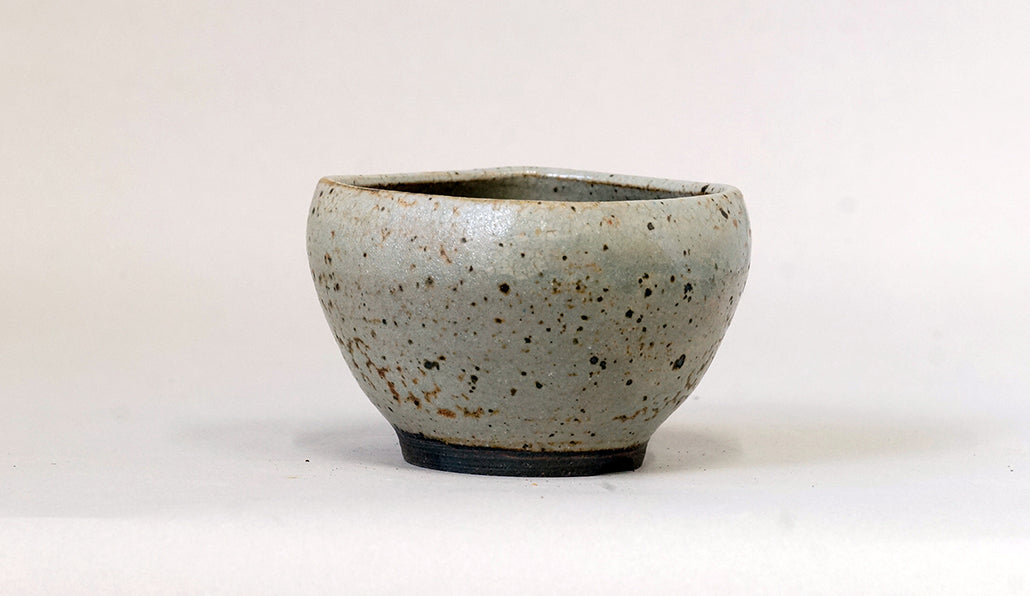 正方縁丸鉢 艸屋 8.5cm A071