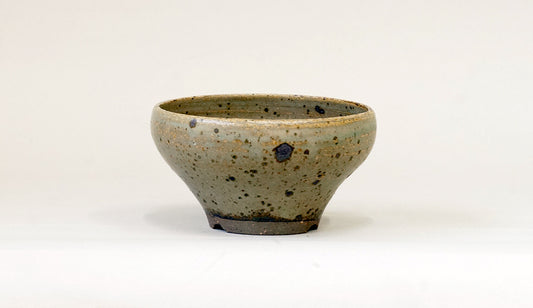 ラッパ型丸鉢 艸屋 10.3cm A078