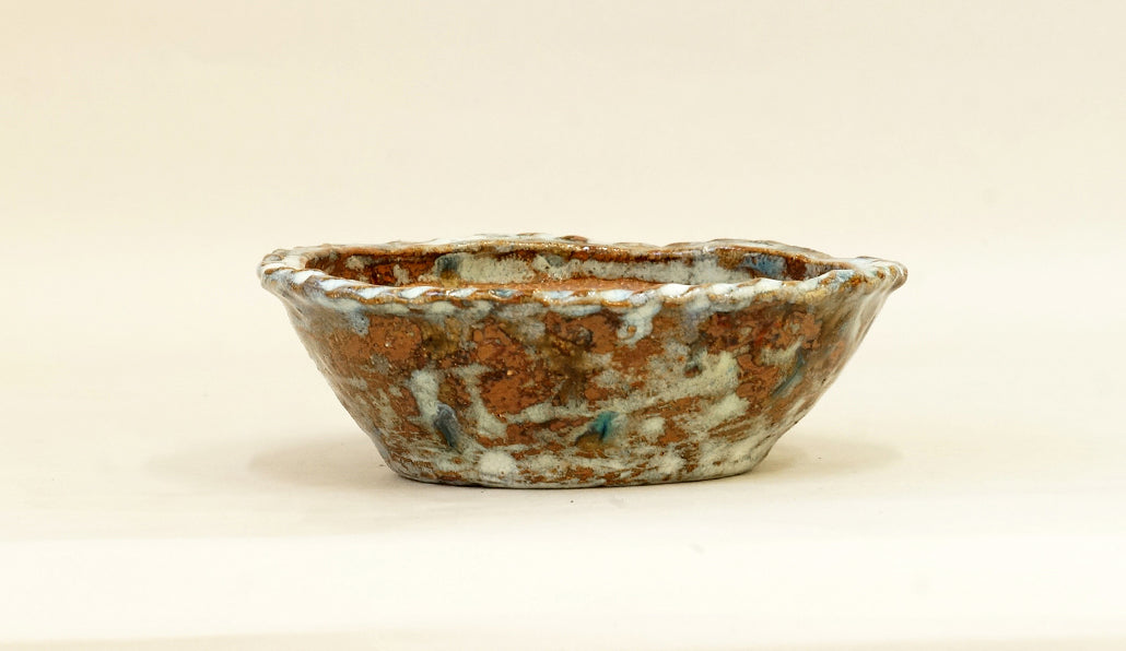 ベージュに白の丸鉢 越前文山 15cm B077