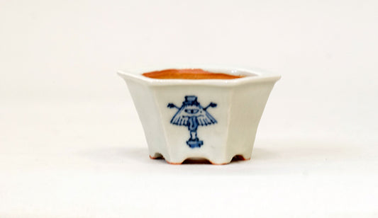 再入荷！傘お化けの六角鉢 月山 7cm JG335