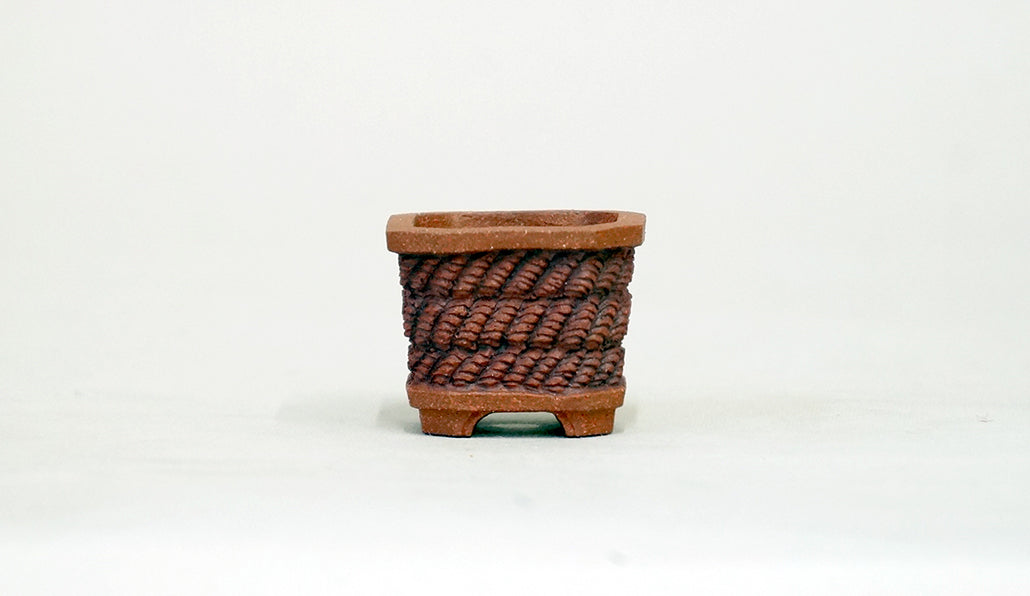 縄模様の正方鉢 コブ 3.2cm KB018　