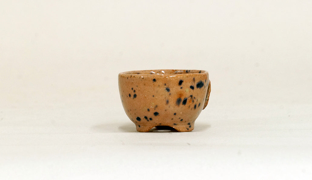 花形レリーフの丸鉢 みさき圭 4.8cm K033