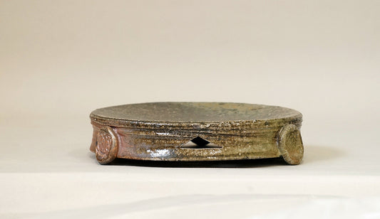 丸い陶板 陶滋 16cm J033