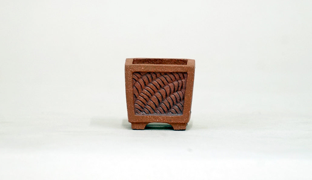 右を向く馬の正方鉢 コブ KB019