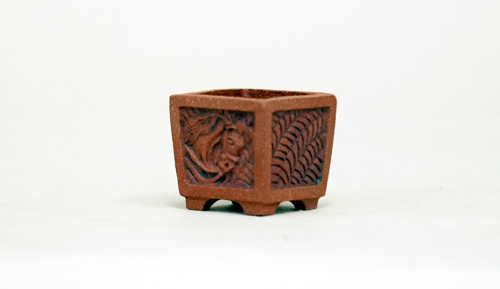 右を向く馬の正方鉢 コブ KB019