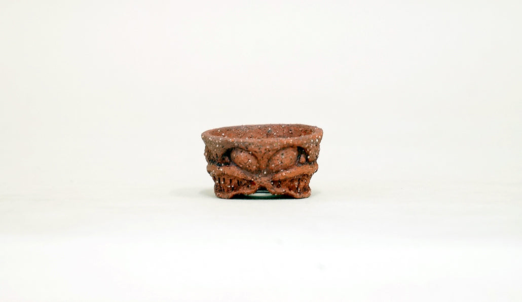 歯を出す顔の丸鉢 コブ 3.5cm KB025