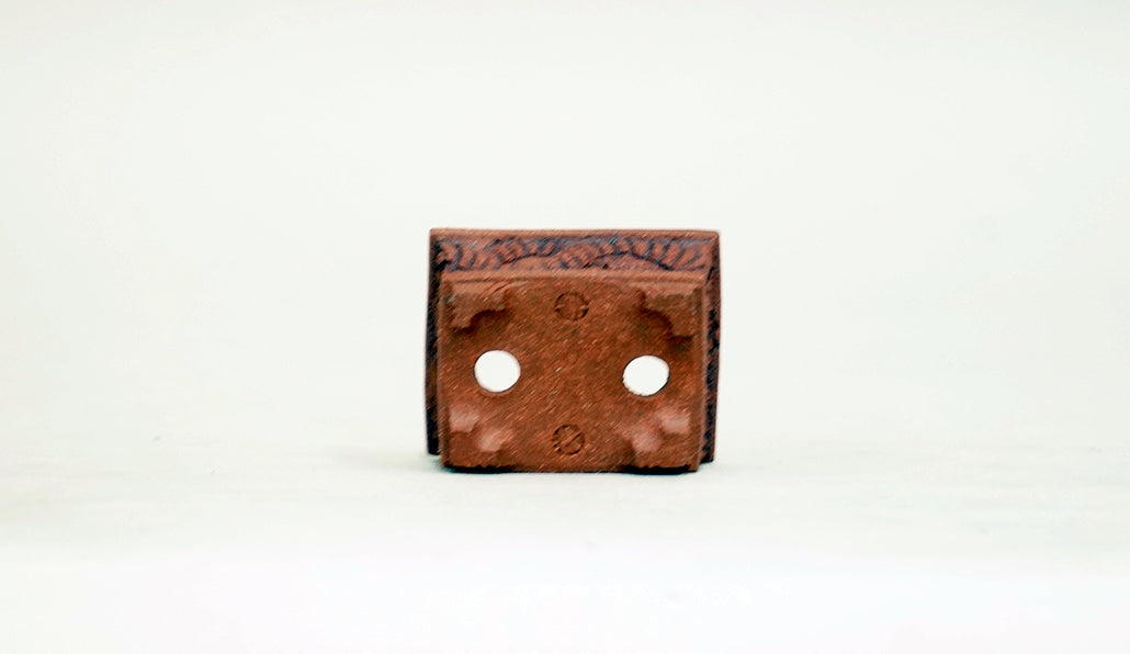 ねじれた縄目の長方鉢 コブ 3.3cm KB027